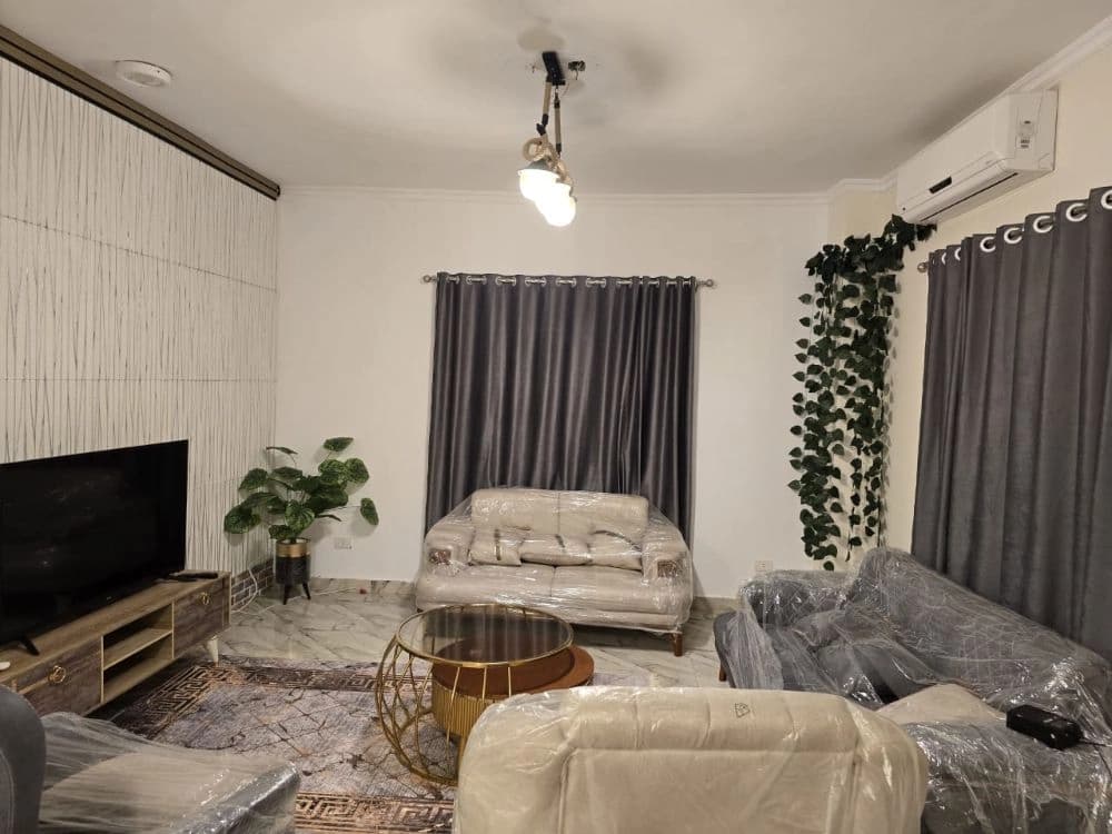Daily Villa Rental in Sheikh Zayed Indoor Pool Full Privacy