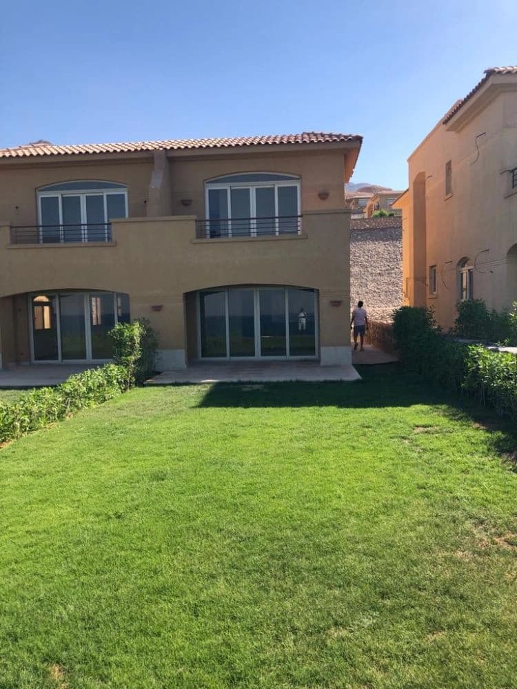 Villa for Rent in Telal Ain Sokhna First Row Sea View