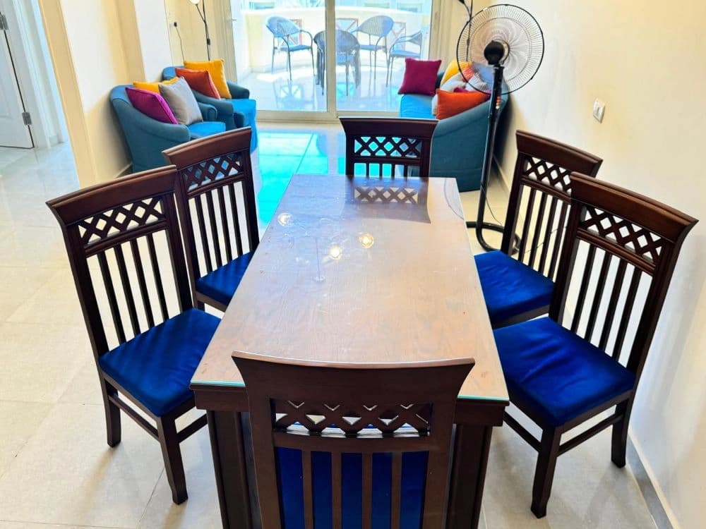 Luxury chalet in Stella Heights, directly by the pool
