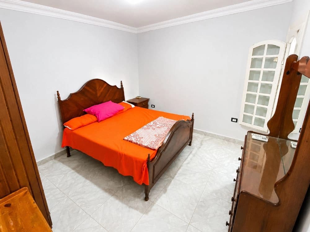 Ground-Floor Apartment with Direct Pool View in Marina 1