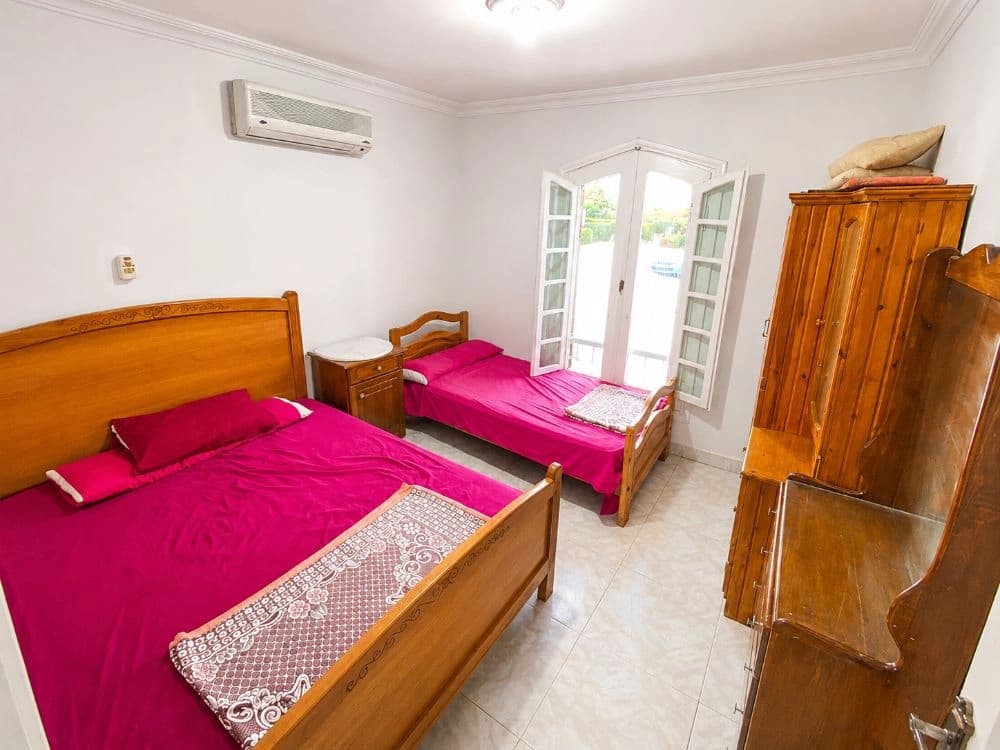 Ground-Floor Apartment with Direct Pool View in Marina 1