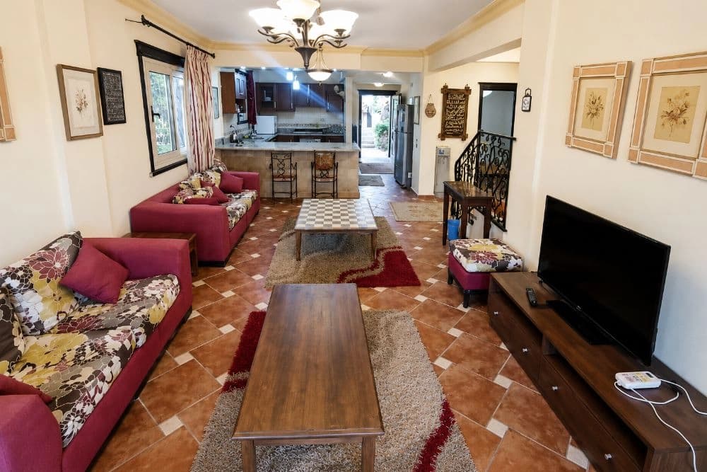 Spacious Four-Bedroom Duplex with a Large Garden in Marina