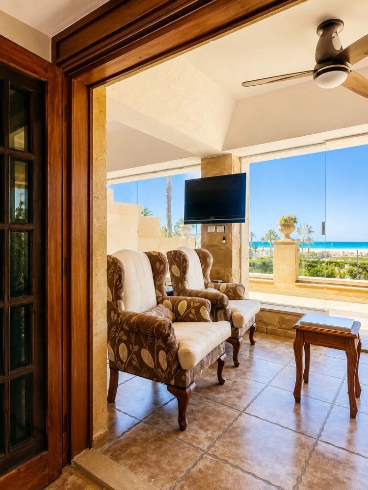 Luxury Six-Master-Bedroom Villa Near the Beach in Marina 5