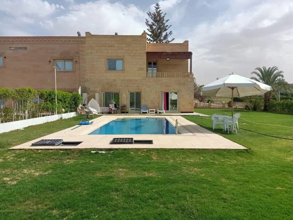 Beachside 6-Bedroom Villa with Private Pool | Marina 1