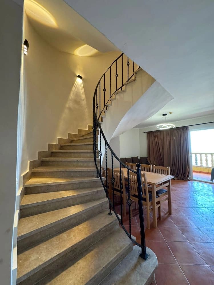 3BR Luxury Duplex Villa | New Furnishings | Porto Marina