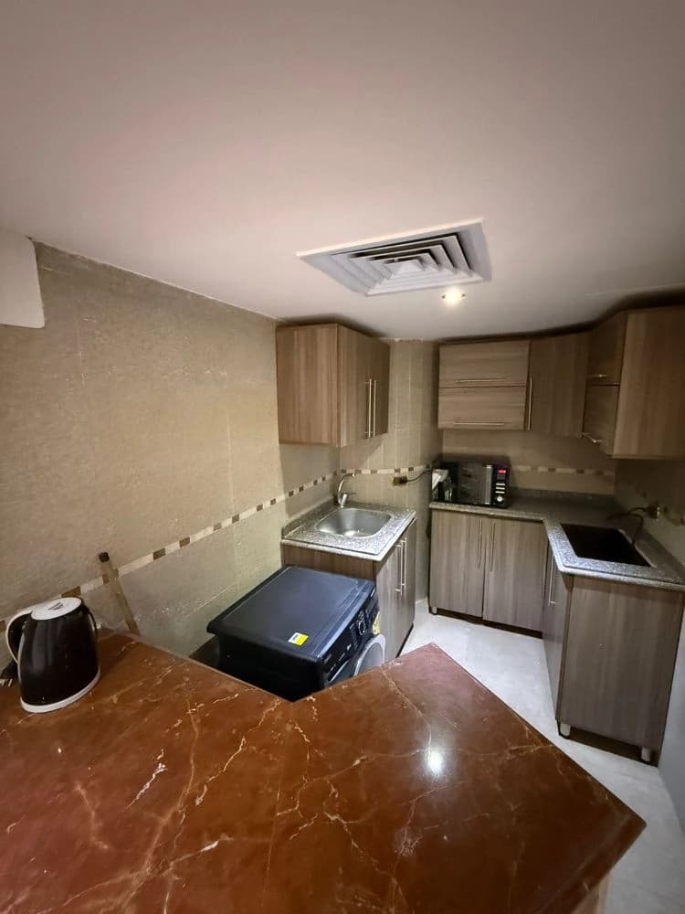 Three-Bedroom VIP Royal Suite with Sea View in Porto Marina