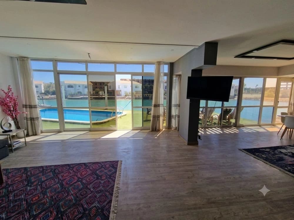 Waterfront Luxury Villa forRent|Touristic Promenade,Hurghada