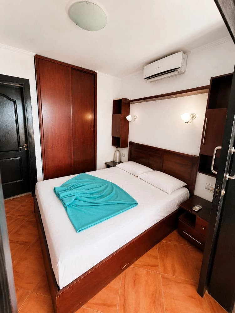 Sea-View 2BR Chalet for Daily Rent | Porto Marina