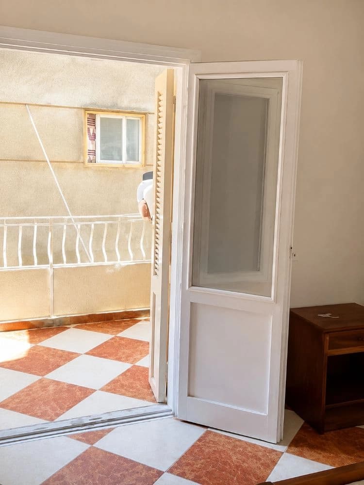 Side Chalet for Daily Rent in Retaj Tower – Porto Marina
