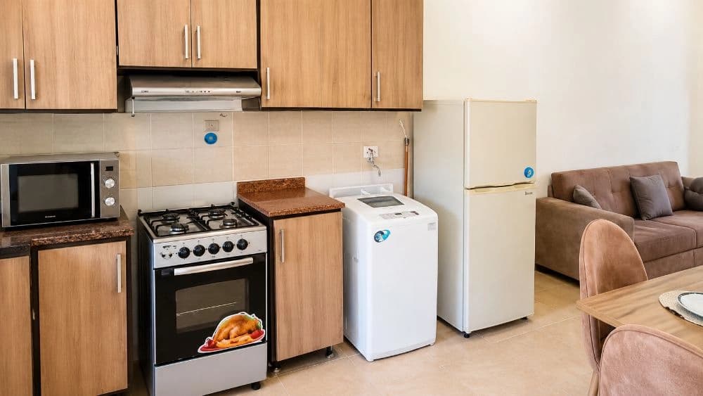 Waterfront 2BR Chalet | Long Island | Daily Rent