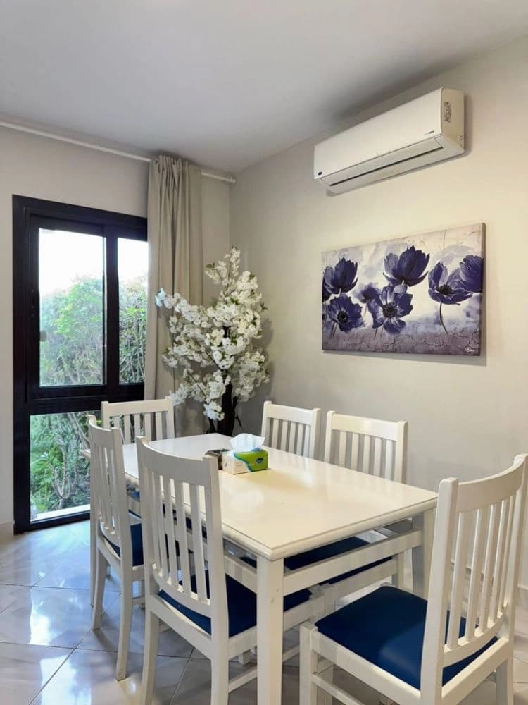 Chalet with Private Garden for Rent in Blanca Marassi – photo 2