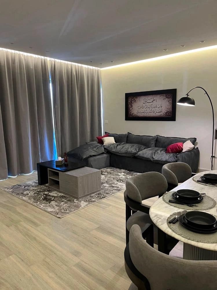 2-Bedroom Apartment for Rent in Lake View | Third Floor