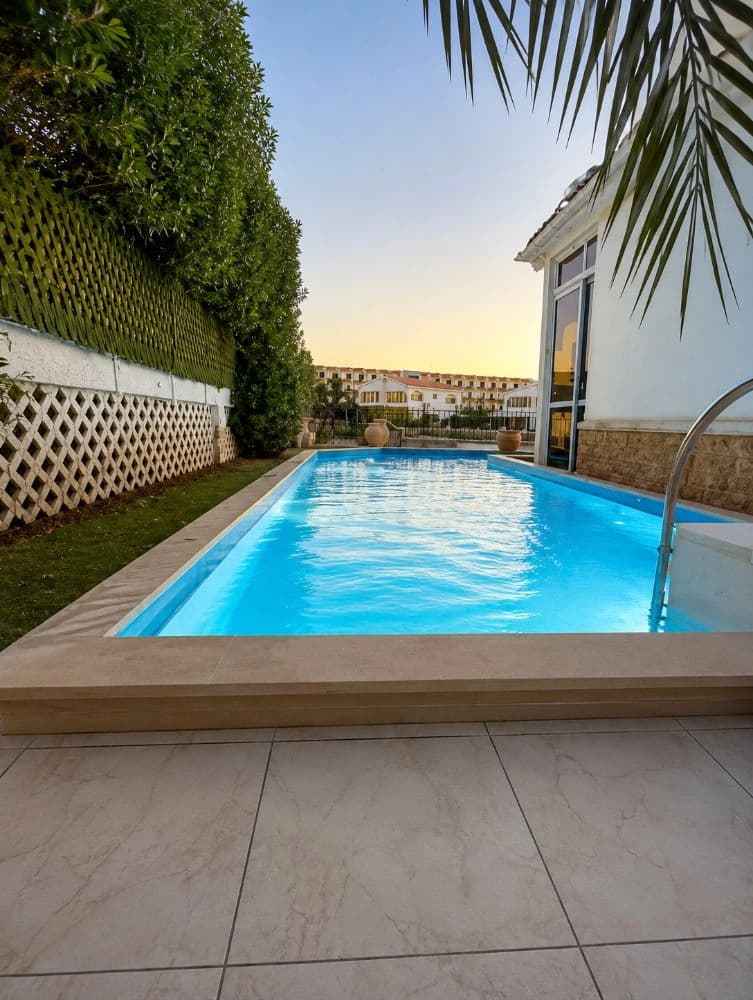 Beachfront Villa with Private Pool on Hurghada Promenade – photo 3