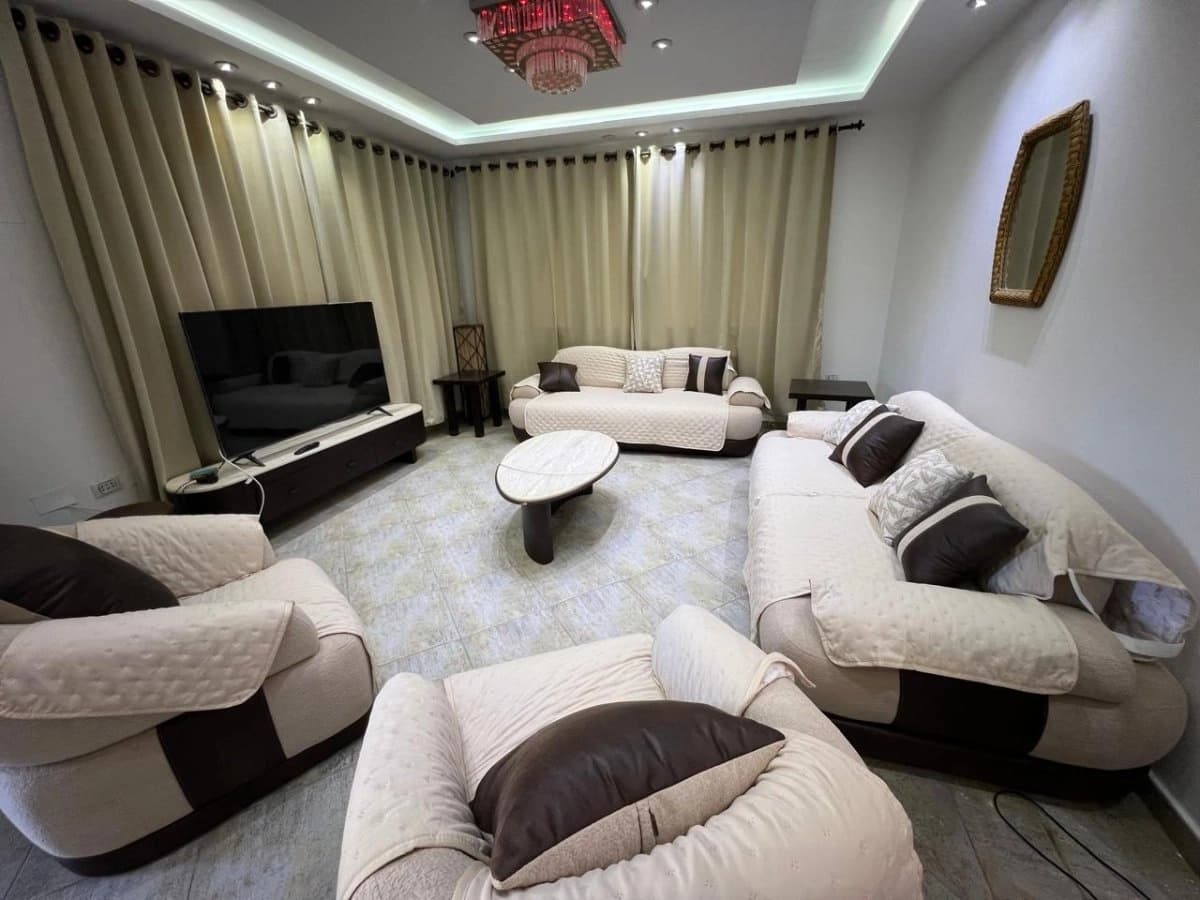 5BR Villa with Private Pool for Rent in Marina 7 North Coast – main photo